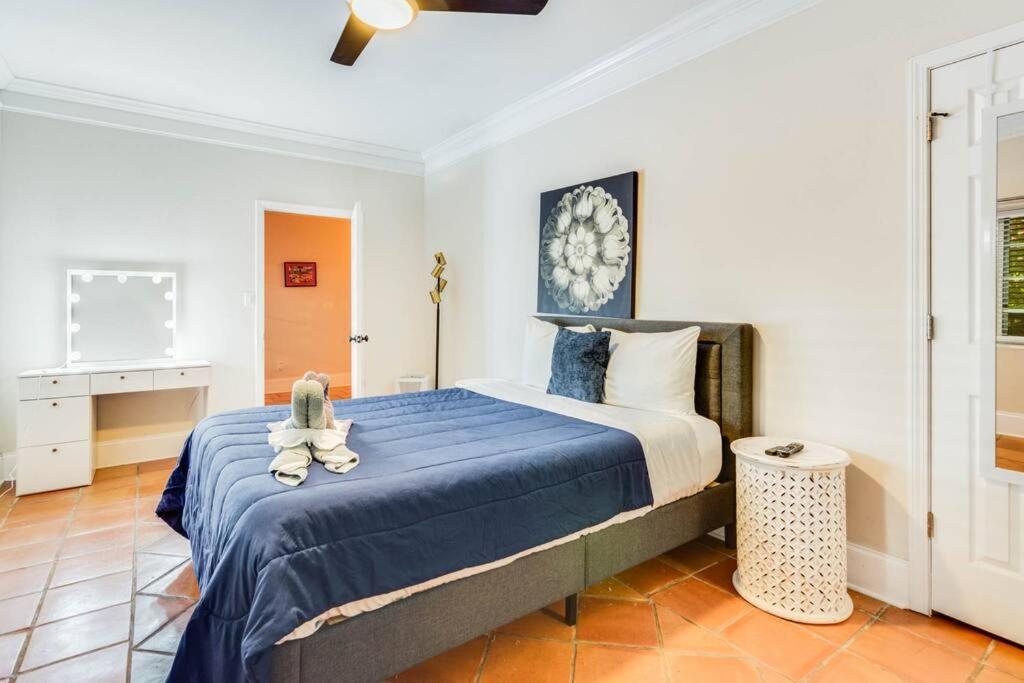 Stunning Atl 5Bdr Home Near Cdc Emory Sleeps 12 Атланта Экстерьер фото