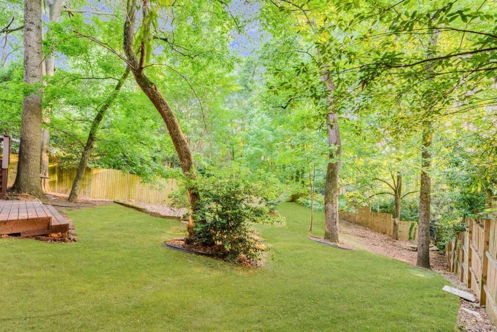 Stunning Atl 5Bdr Home Near Cdc Emory Sleeps 12 Атланта Экстерьер фото