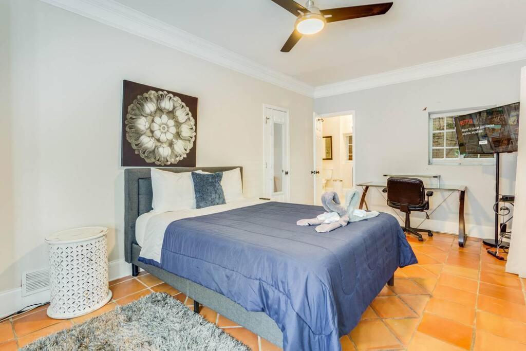 Stunning Atl 5Bdr Home Near Cdc Emory Sleeps 12 Атланта Экстерьер фото