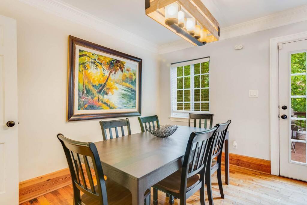 Stunning Atl 5Bdr Home Near Cdc Emory Sleeps 12 Атланта Экстерьер фото