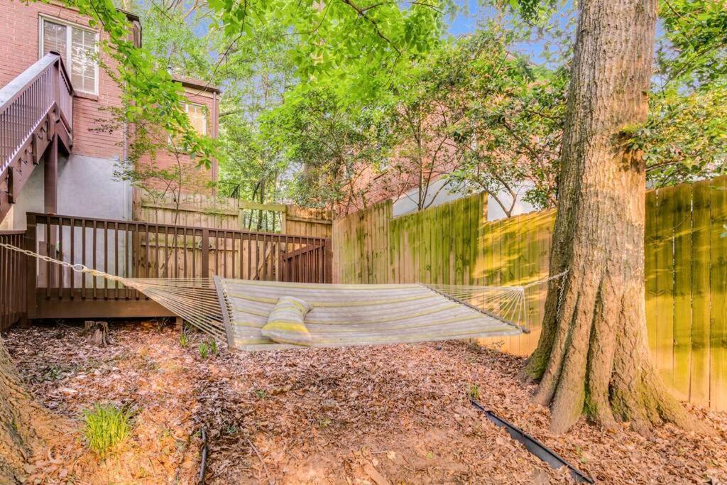 Stunning Atl 5Bdr Home Near Cdc Emory Sleeps 12 Атланта Экстерьер фото