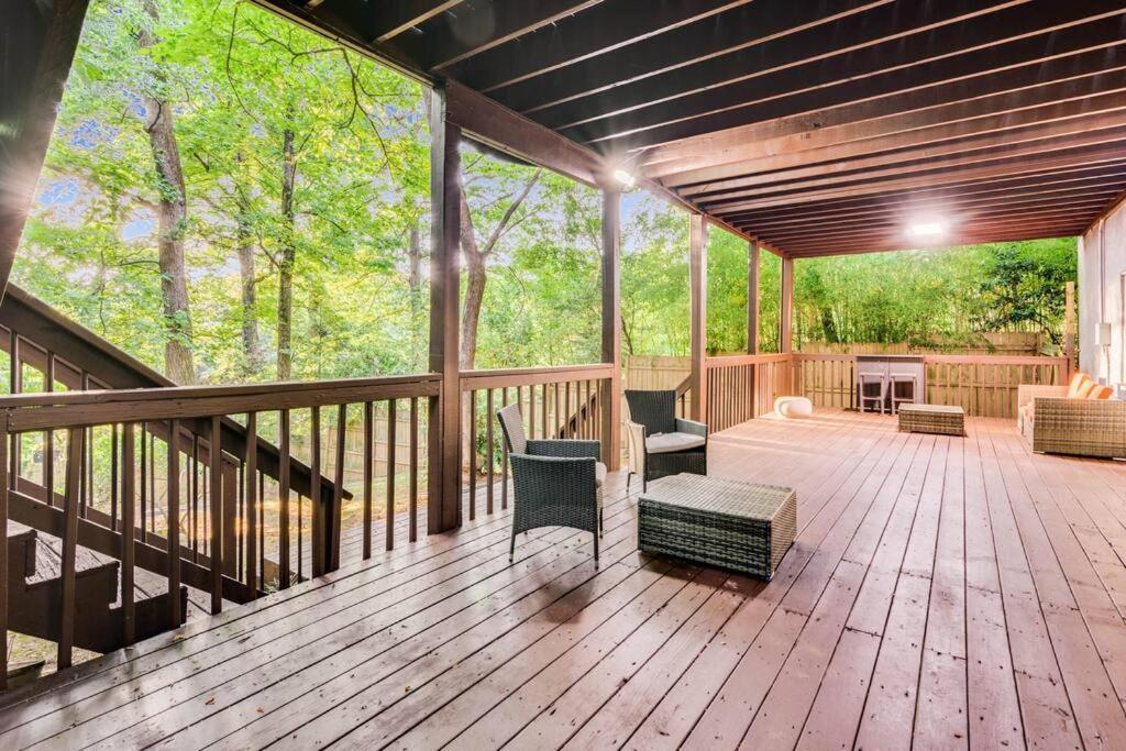 Stunning Atl 5Bdr Home Near Cdc Emory Sleeps 12 Атланта Экстерьер фото