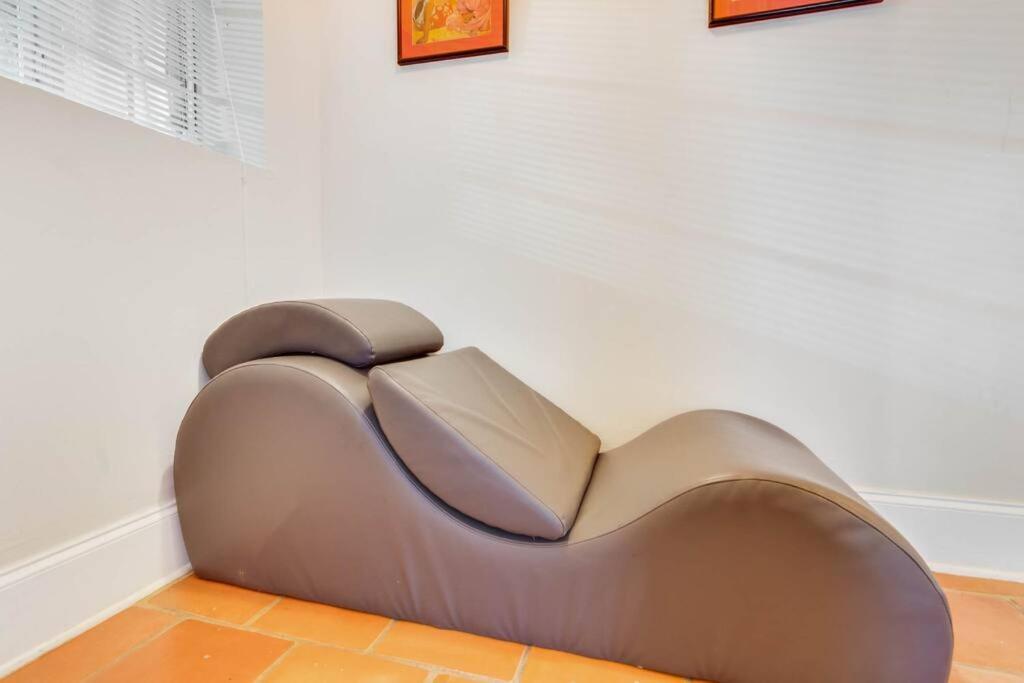 Stunning Atl 5Bdr Home Near Cdc Emory Sleeps 12 Атланта Экстерьер фото