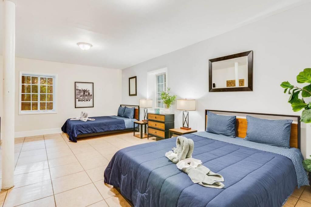 Stunning Atl 5Bdr Home Near Cdc Emory Sleeps 12 Атланта Экстерьер фото
